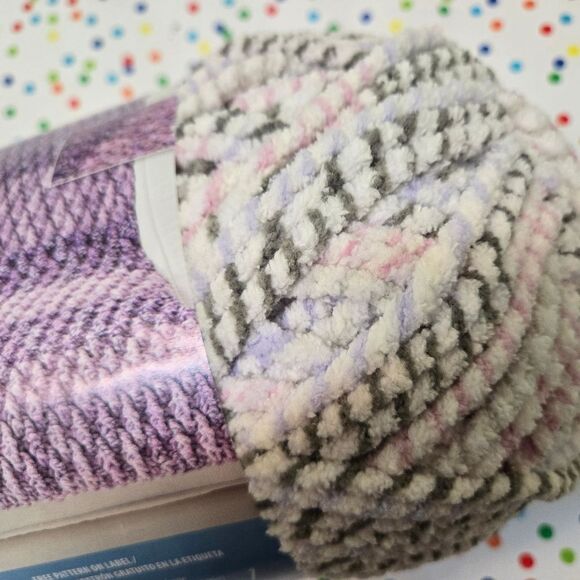 Bernat Blanket Twist Yarn LILAC GROVE 10.5 OZ SKEIN - Picture 7 of 8